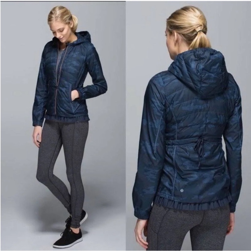 Lululemon Spring Fling Puffy Windbreaker in Navy Blue Camo with Ruffle Trim